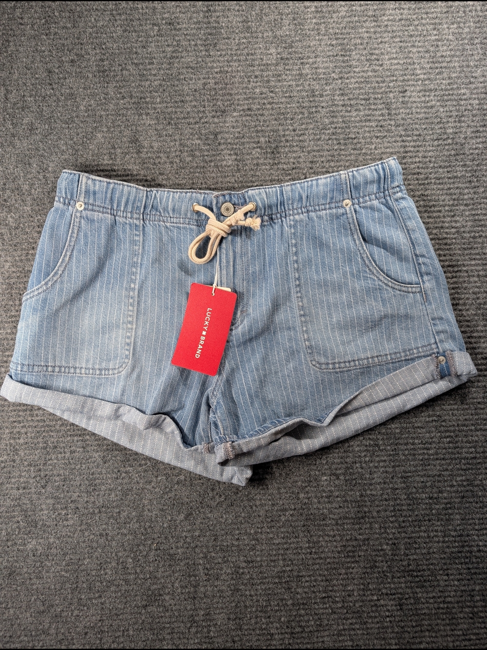 NWT Lucky Brand Slouchy Short Pinstripe Denim Pull On Elastic Waist Size 8/29